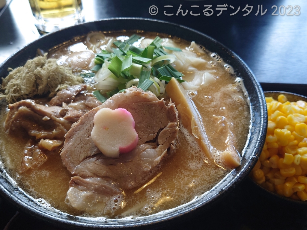 秋田ラーメンはま 特製味噌ラーメンのコーントッピング